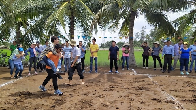 Trải nghiệm trò chơi dân gian truyền thống tại Cồn Chim