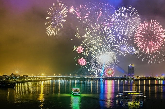 Du lịch Đà Nẵng Tết Nguyên Đán Tân Sửu 2021 2 Địa điểm bắn pháo hoa đón giao thừa Tết Nguyên Đán Tân Sửu 2021 tại Đà Nẵng