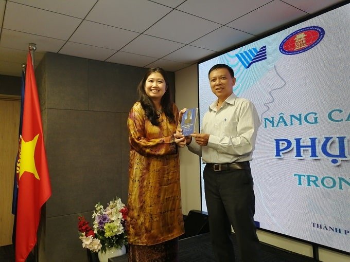 Bến Tre Tham Gia Tọa Đàm Khoa Học Quốc Tế "Nâng Cao Quyền Lực Của Phụ Nữ Đô Thị Trong Kỷ Nguyên Số" 8 Bà Wong Chia Chiann Tổng lãnh sự Malaixia - Ảnh LT