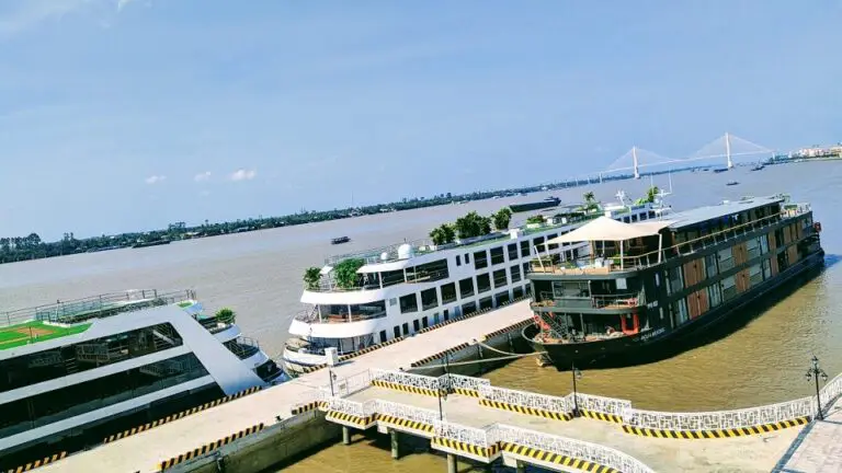 Tour Cảng du thuyền Mỹ Tho Marina - Lan Vương 1 ngày