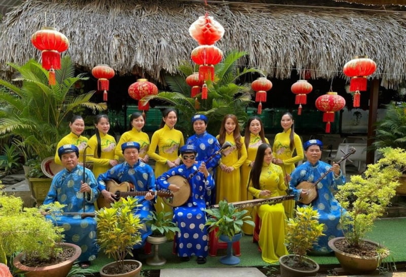 Cồn Thới Sơn Tiền Giang - Điểm đến du lịch hấp dẫn 5 Nghe và giao lưu đờn ca tài tử Nam bộ trên Cồn Thới Sơn