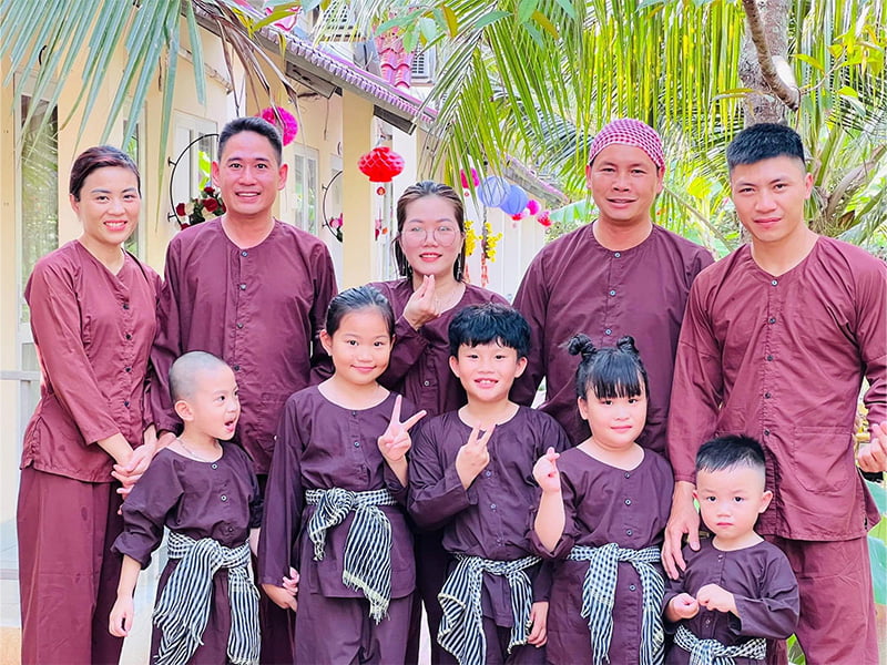 Combo trọn gói tại Nghênh Xuân Farmstay 2 Ngày 1 Đêm 2 Thay trang phục đồ bà ba truyền thống Nam Bộ