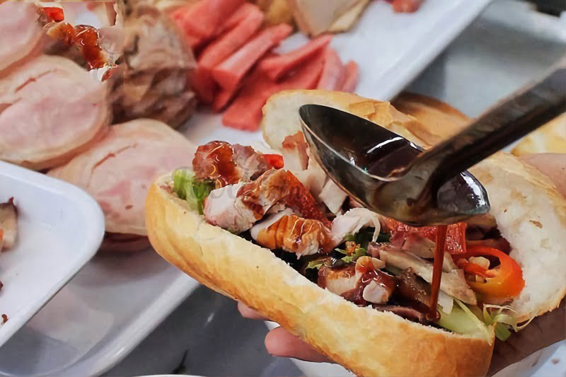 100 Điều Thú Vị Của Tp.HCM Năm 2023 Bạn Đã Biết? 11 Bánh mì Sài Gòn
