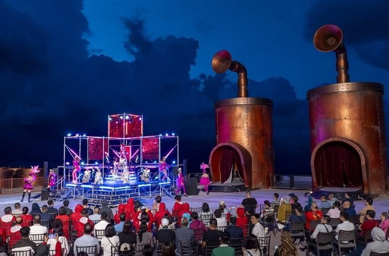 Những Show Diễn Mới tại Ba Na Hills Hè 2024 3 “Rainbow” - show diễn chính của chuỗi“Cabaret Plus”